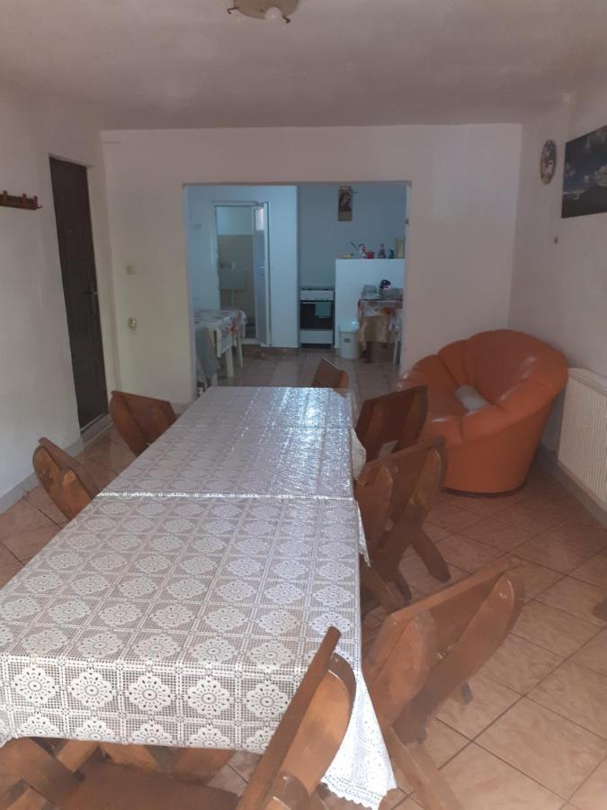 Отель Casa Denisa Vidraru Transfgarasan Capatineni-Ungureni Экстерьер фото